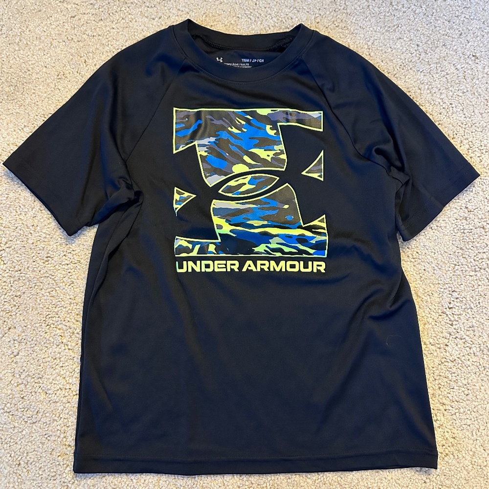 Under Armour T-Shirt, Black, Youth Small
